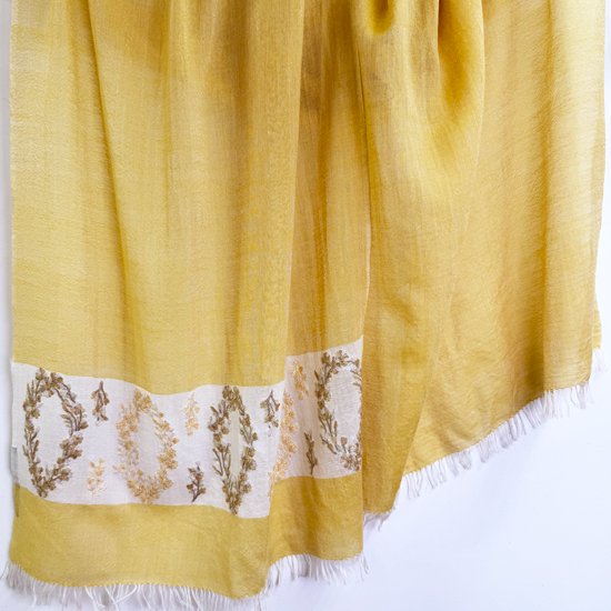 薄手ウール&シルク アリー手刺繍ストール (ライトイエロー)