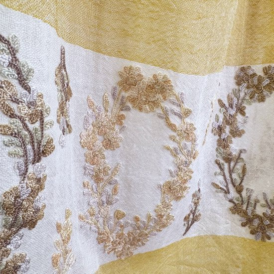 薄手ウール&シルク アリー手刺繍ストール (ライトイエロー)