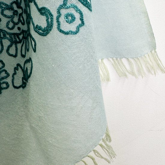 Dream In NICE 薄手ウール&シルク アリー手刺繍ストール(ライトグリーン)