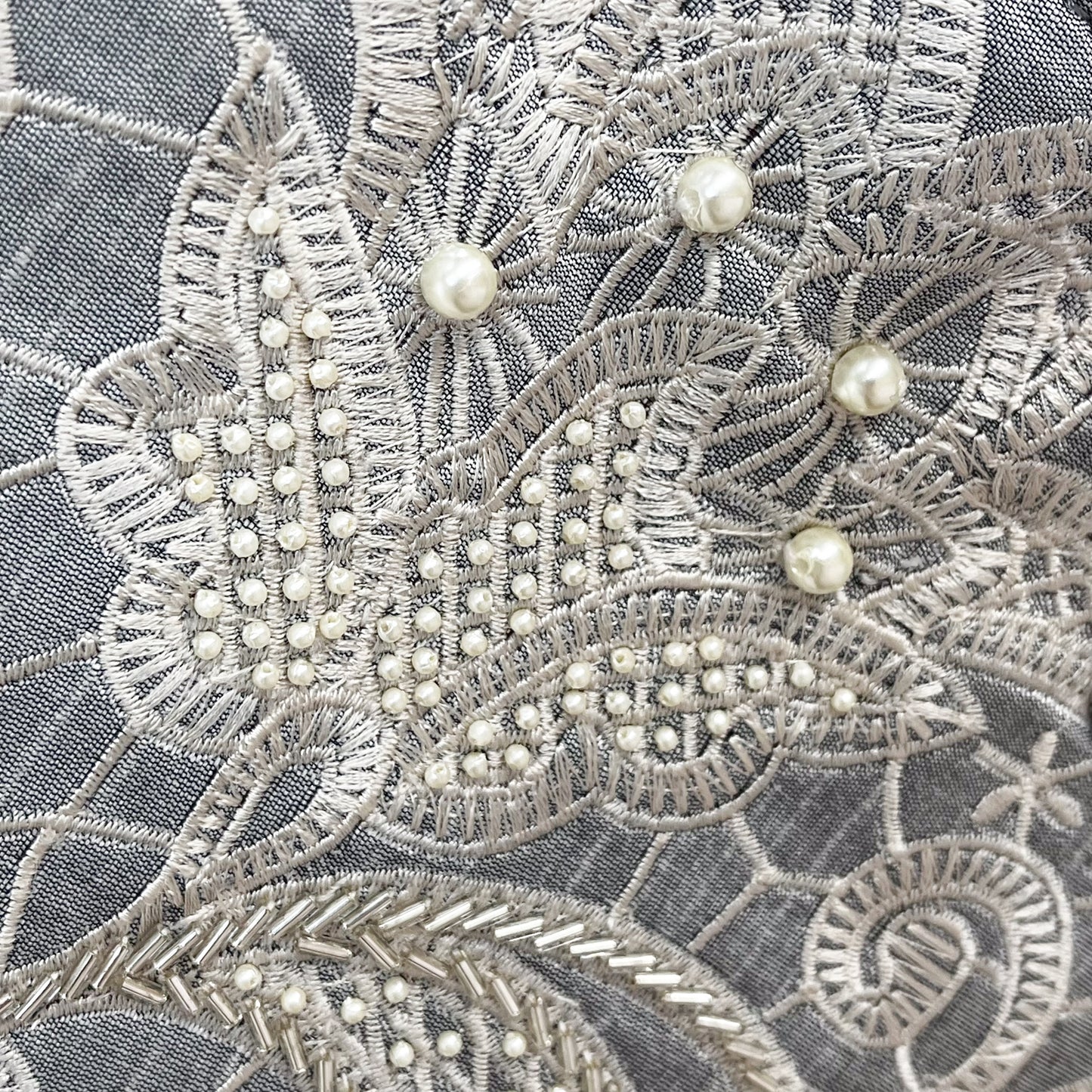 ビーズ刺繍 ポリエステルショルダーバッグ (グレー/ホワイト)