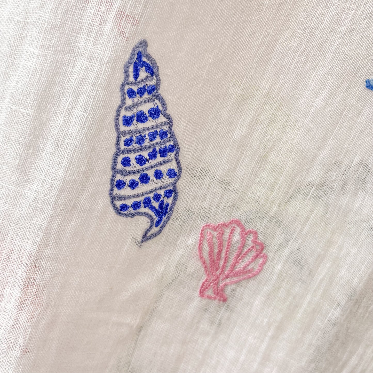 リネン アリー手刺繍ストール (ライトピンクベージュ)