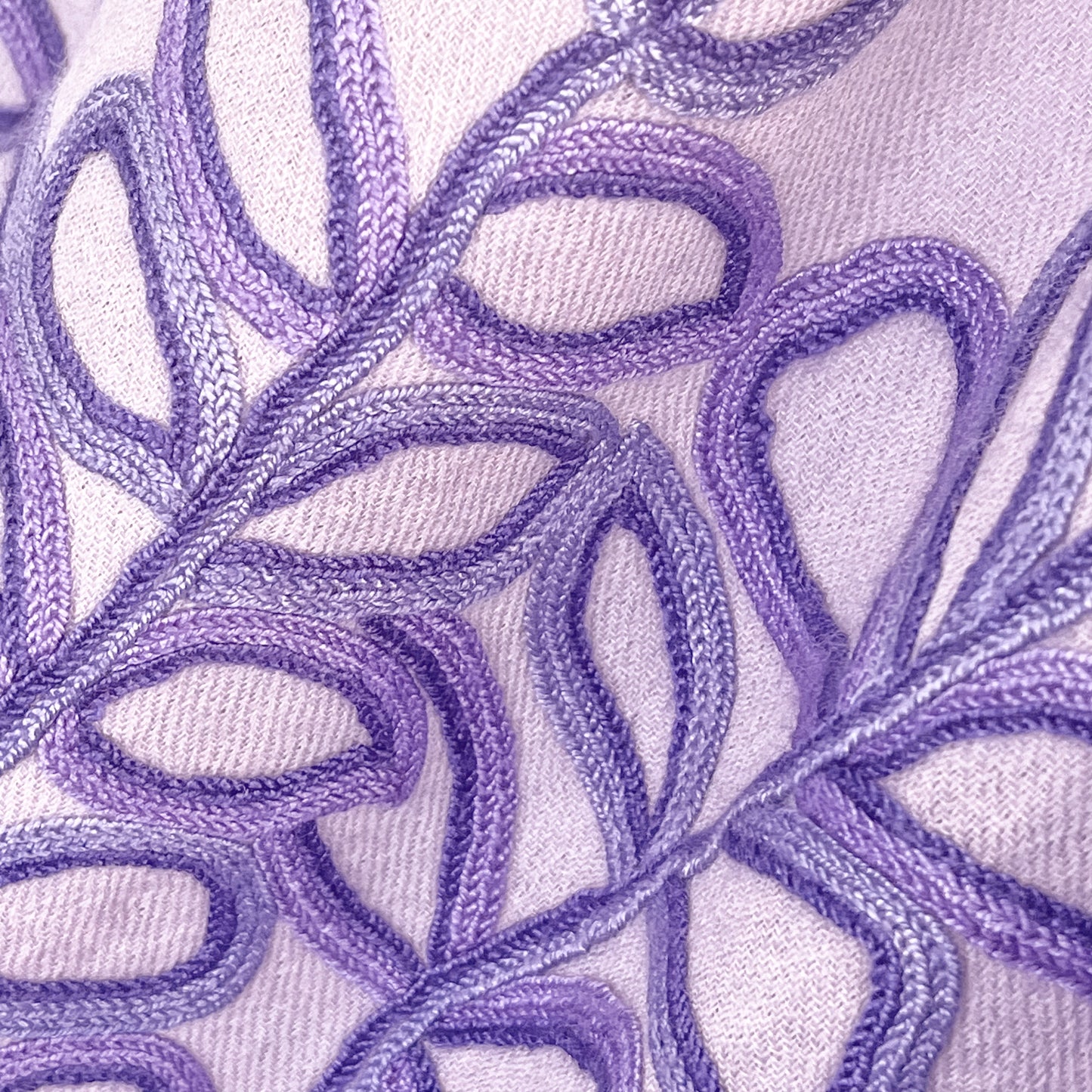 【期間限定スペシャル価格】ウールアリー手刺繍ストール (ラベンダー)