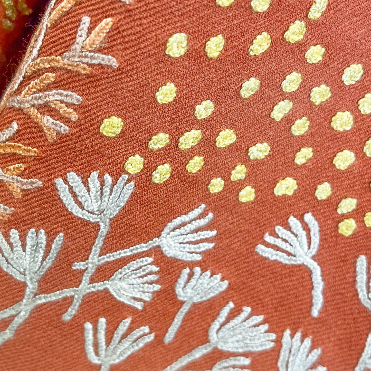 TREE ウール アリー手刺繍ストール (オレンジ)