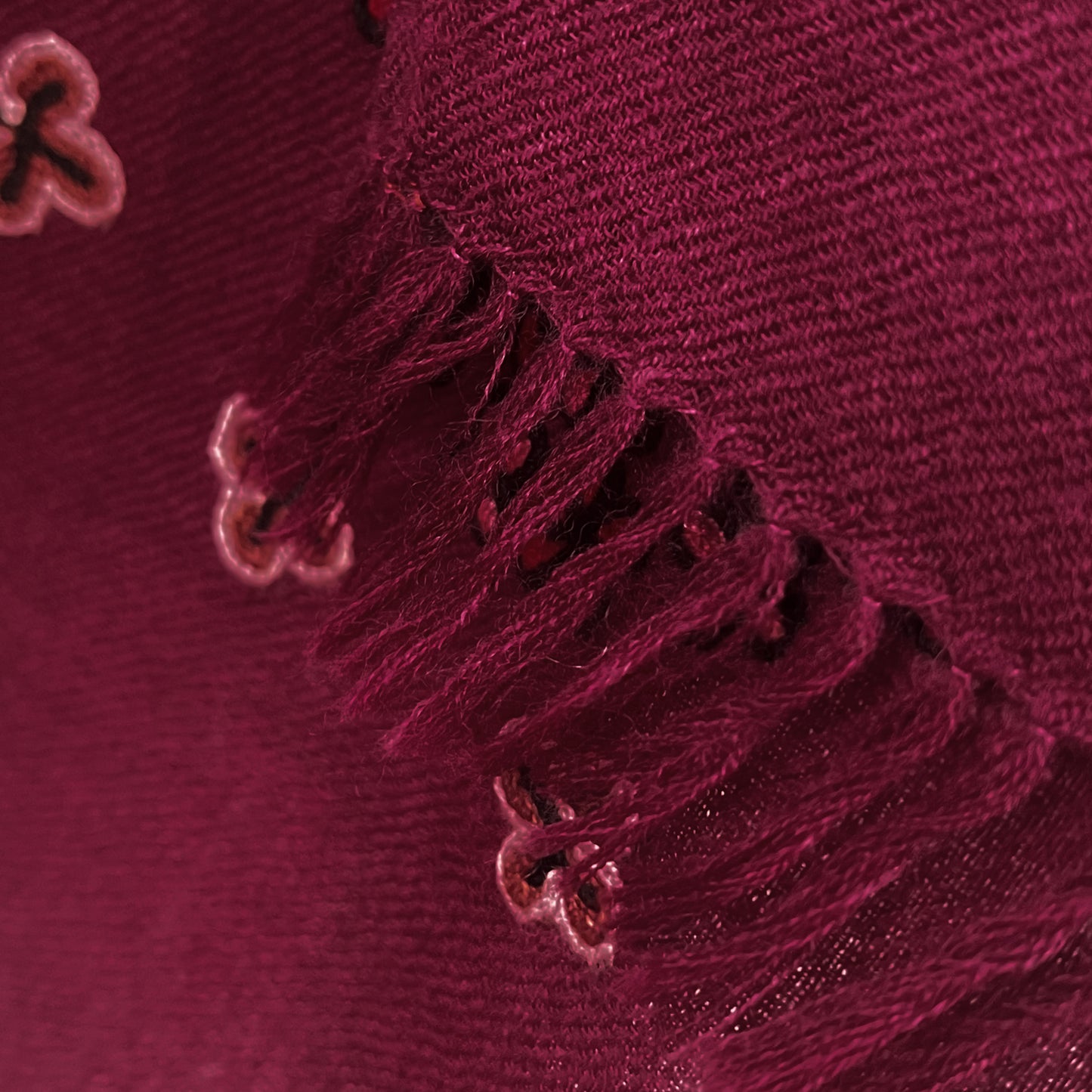 FLOWER MERRY GO ROUND ウール アリー手刺繍ストール (ラディッシュパープル)