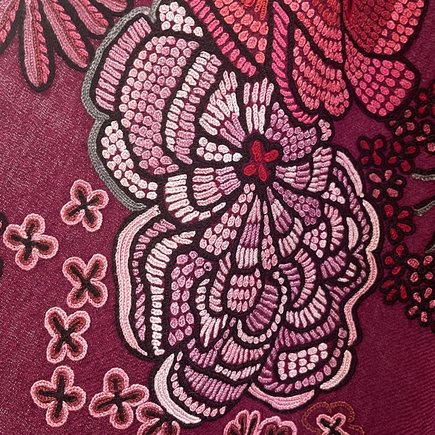 FLOWER MERRY GO ROUND ウール アリー手刺繍ストール (ラディッシュパープル)