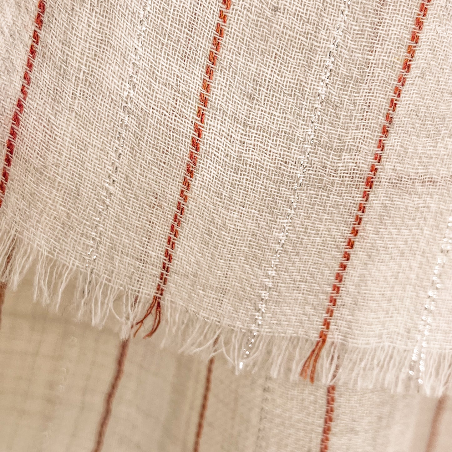 ウール&シルク アリー手刺繍ストール フクロウ (ホワイト)