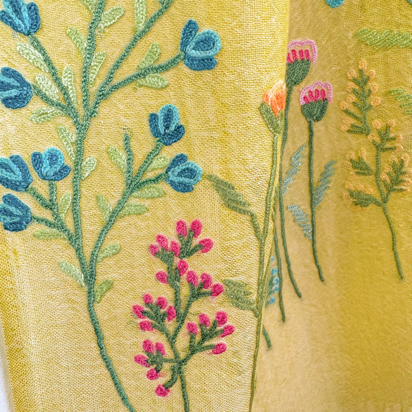 ウール&シルク アリー手刺繍ストール(イエロー)