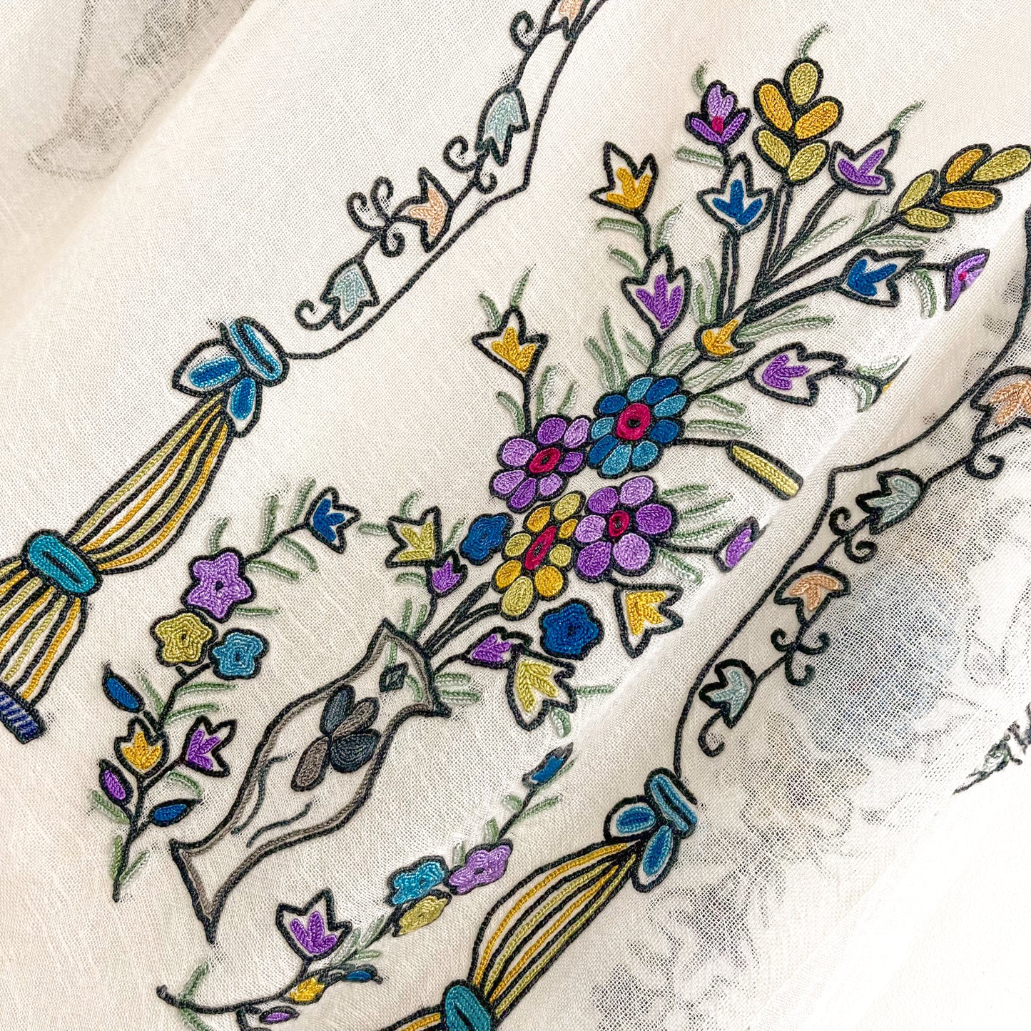 Lightweight wool and silk Allie hand-embroidered stole (white)