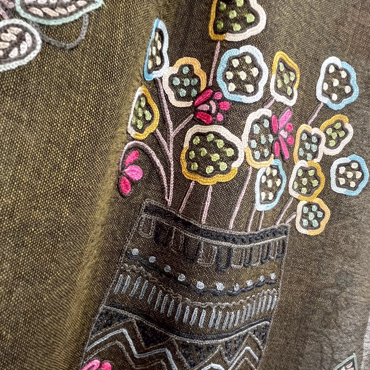FLOWER POT ウール&シルク アリー手刺繍ストール (ダークカーキ)