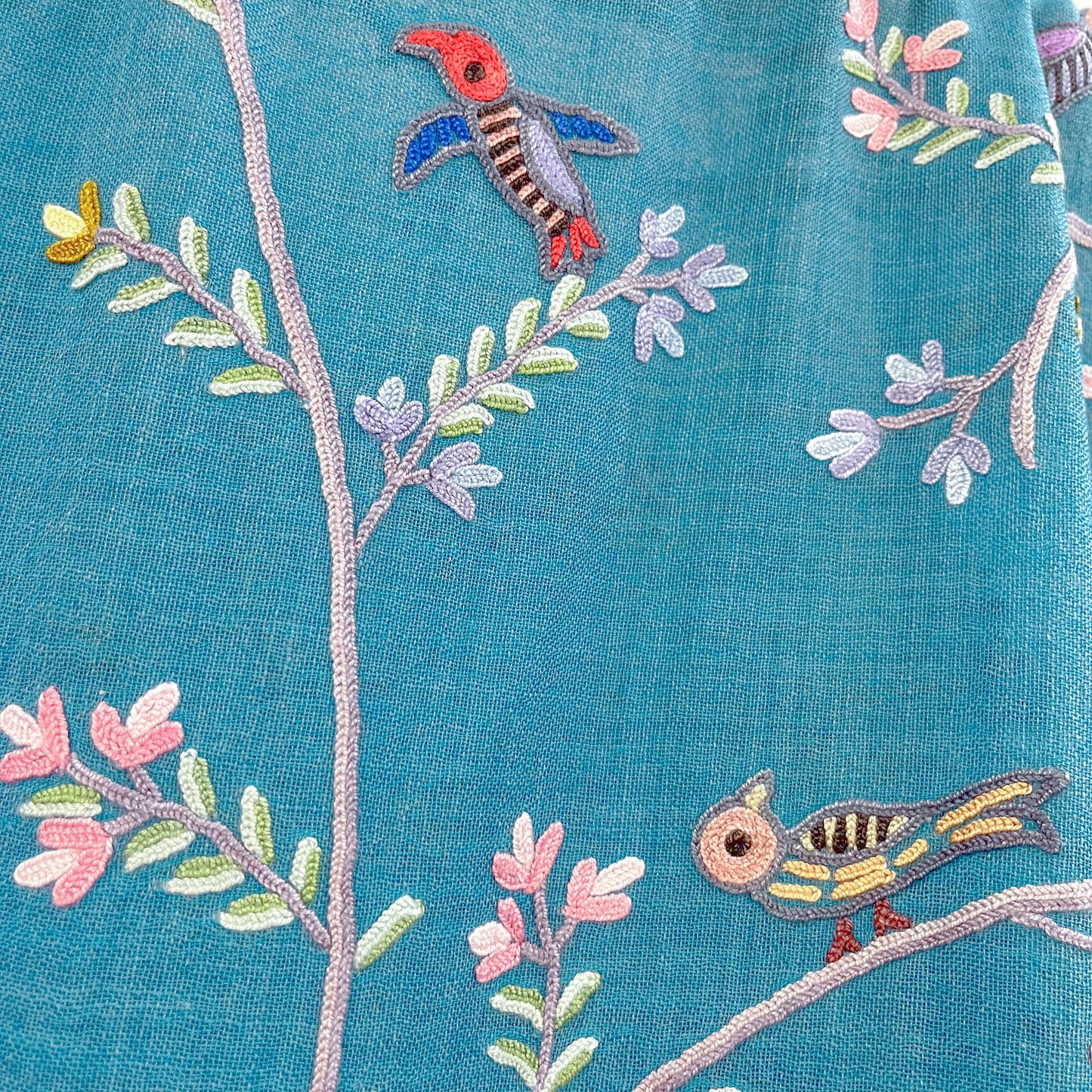 Tree of Life 薄手ウール&シルク アリー手刺繍ストール (ターコイズ)