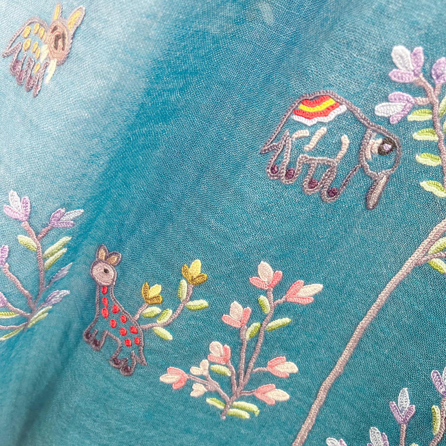 Tree of Life 薄手ウール&シルク アリー手刺繍ストール (ターコイズ)