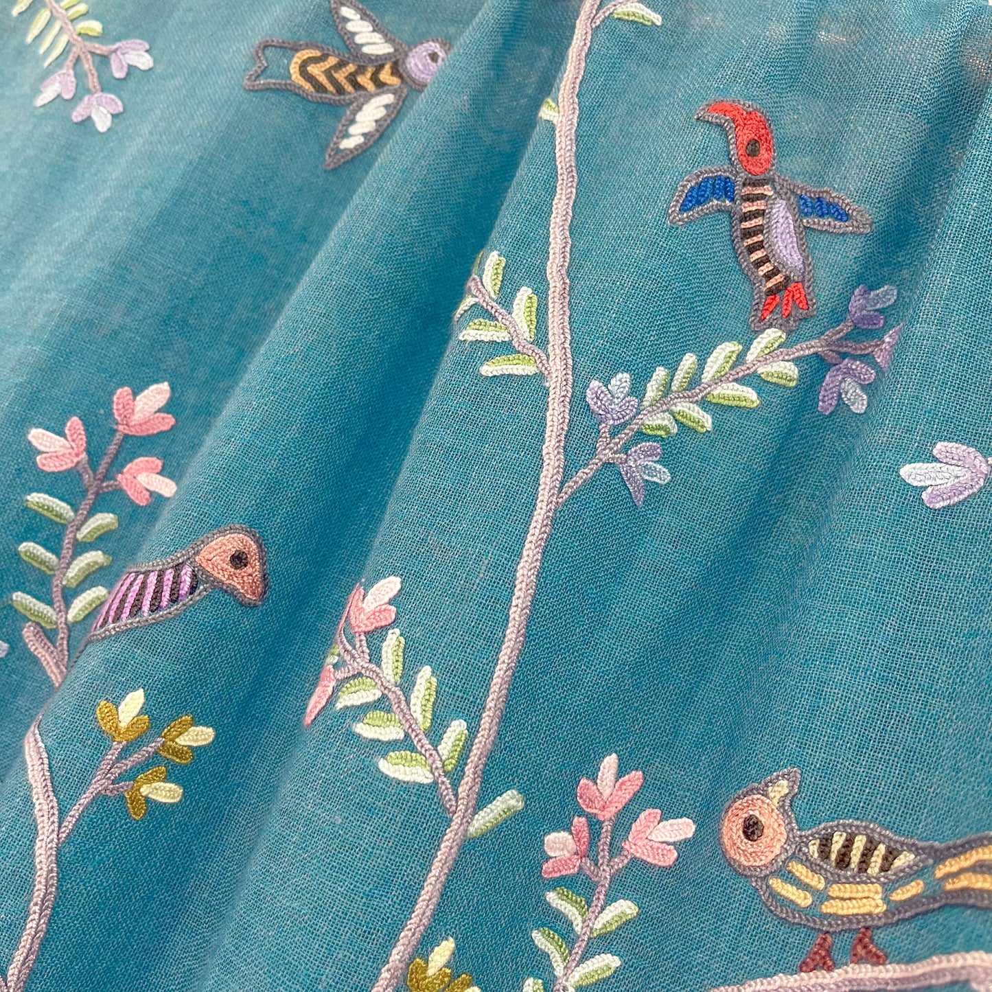 Tree of Life 薄手ウール&シルク アリー手刺繍ストール (ターコイズ)