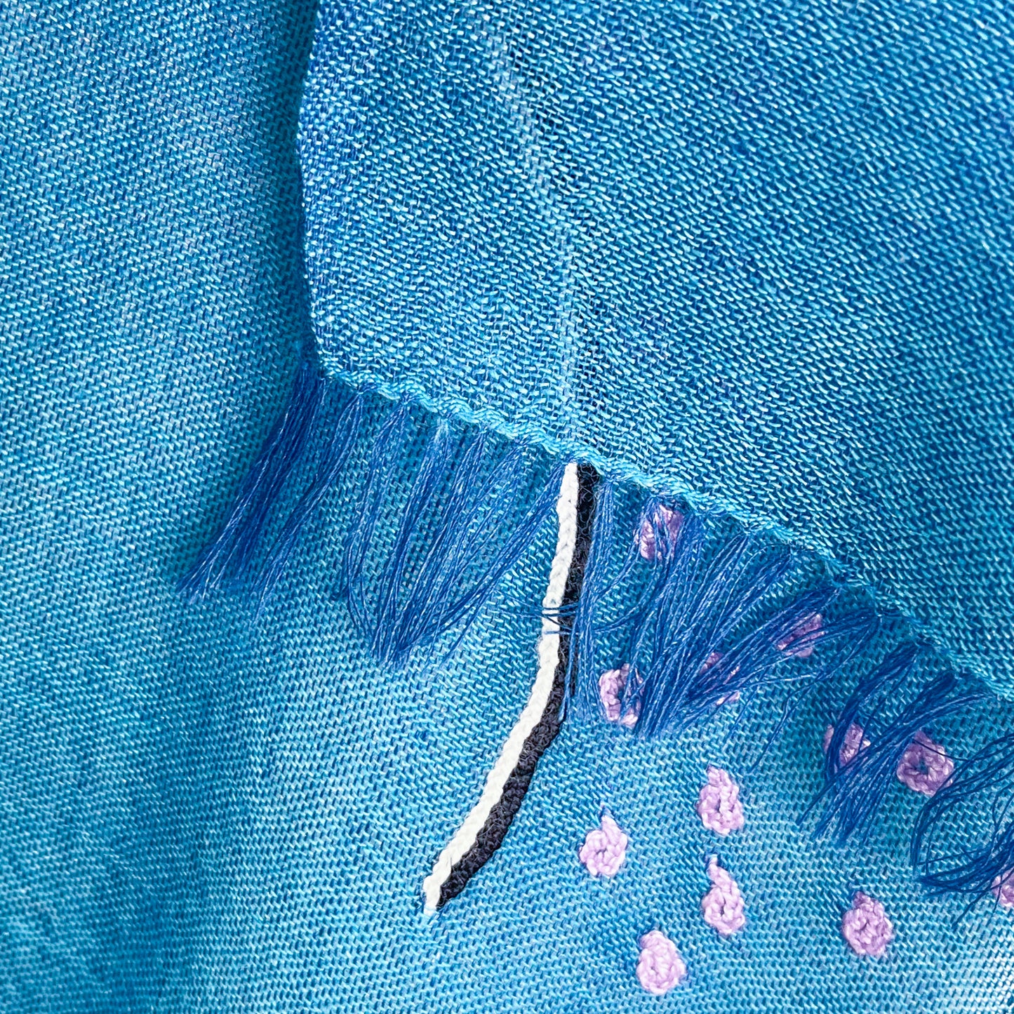 Ammonite ウール&シルク アリー手刺繍ストール(ターコイズ)