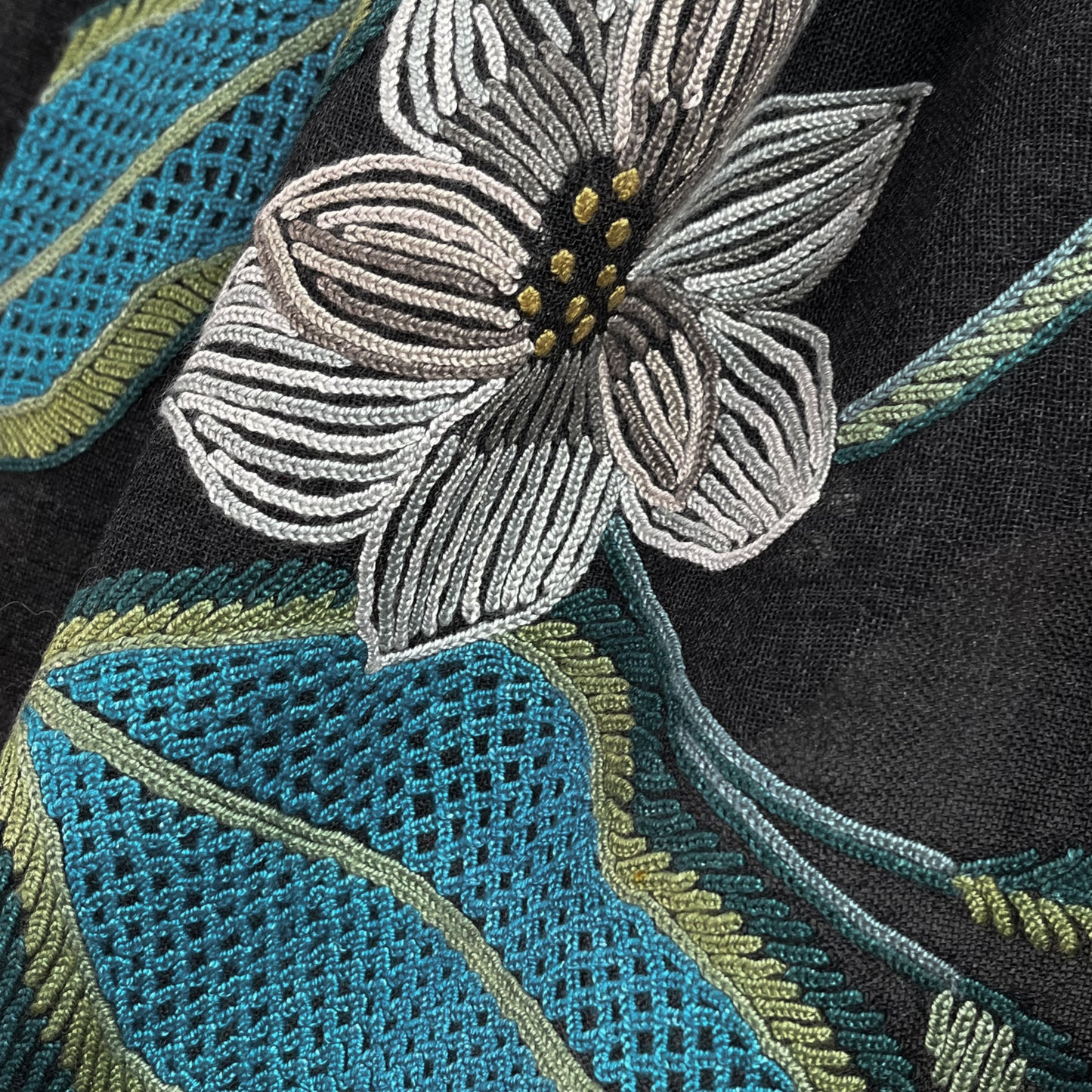 Flower Celebration Wool Ally Hand Embroidered Stole (White/Multi)