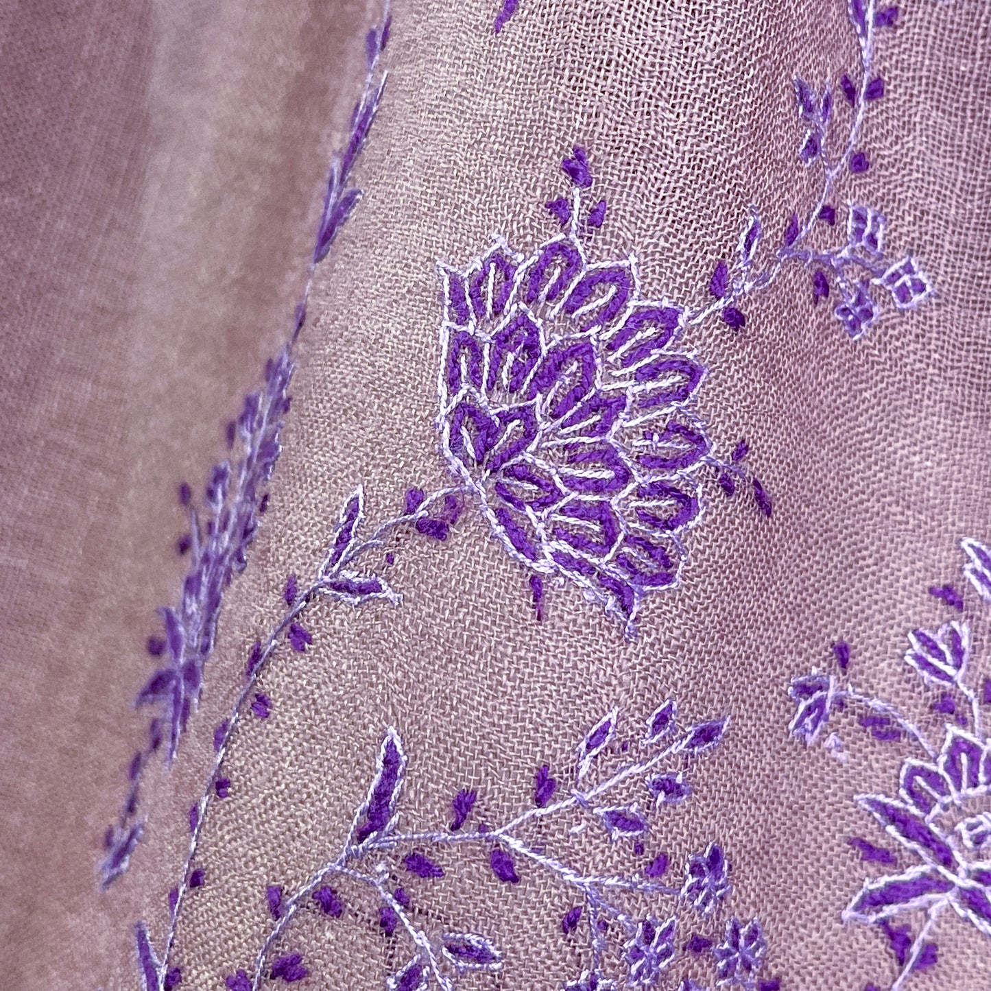 Wool & Silk Needle Embroidered Stole (Green)