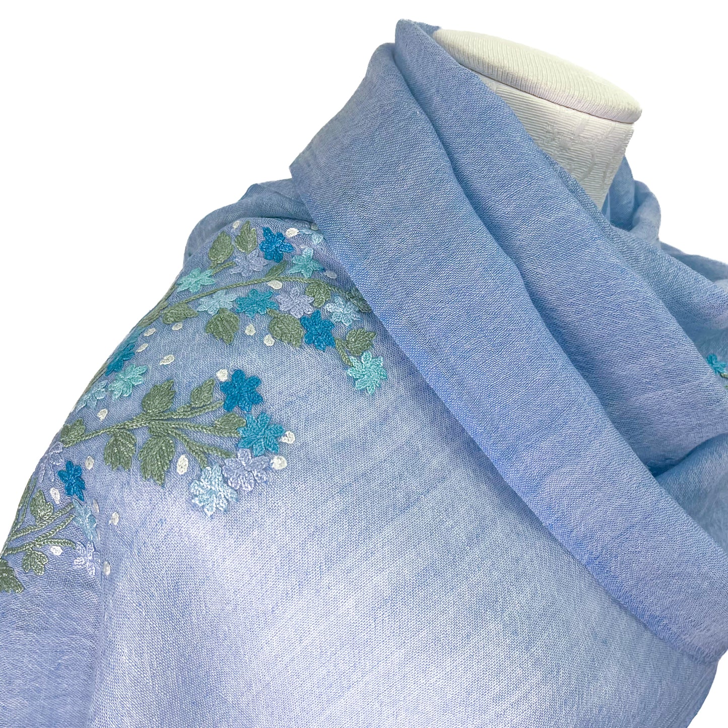 ミモザ 薄手ウール&シルク アリー手刺繍細幅ストール (スカイブルー)