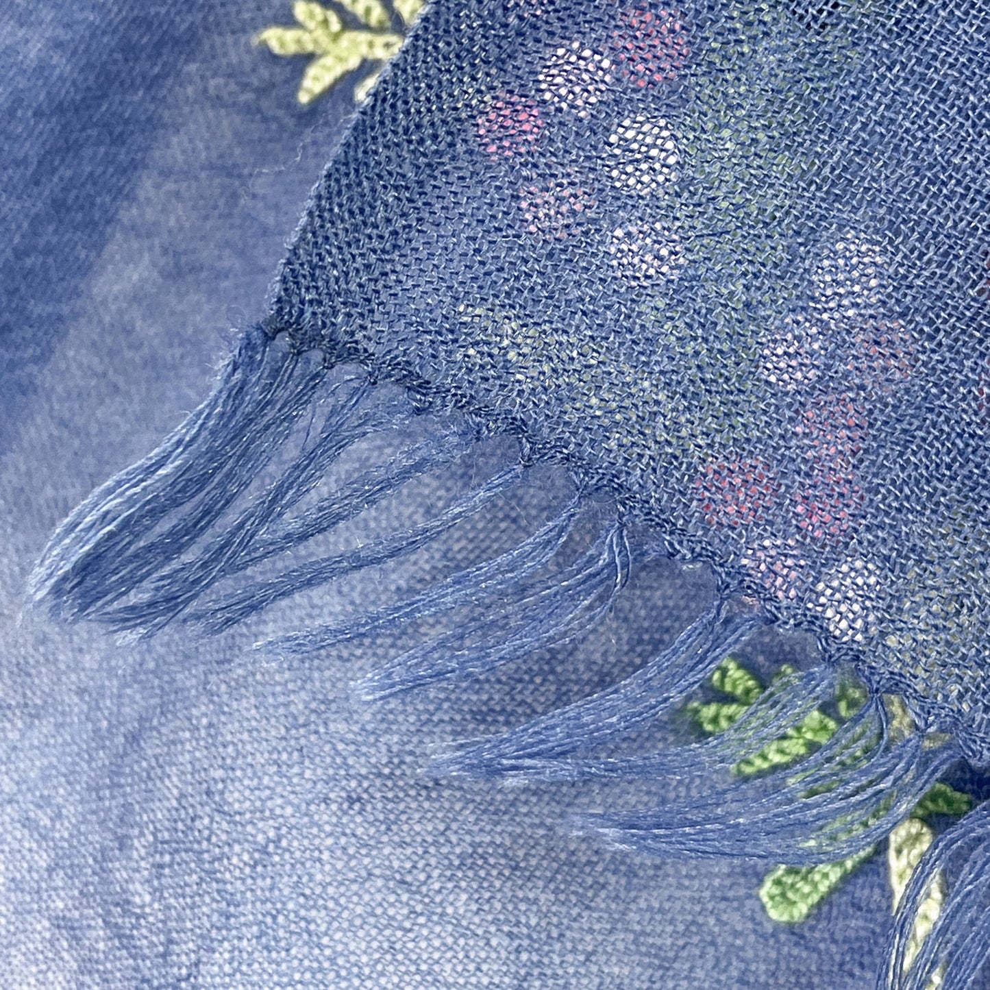 ミモザ 薄手ウール&シルク アリー手刺繍細幅ストール (ネイビー)