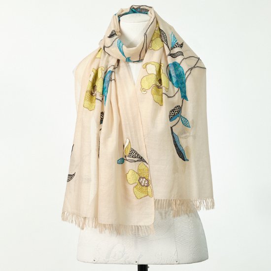Flower wool and silk hand-embroidered stole (light beige)