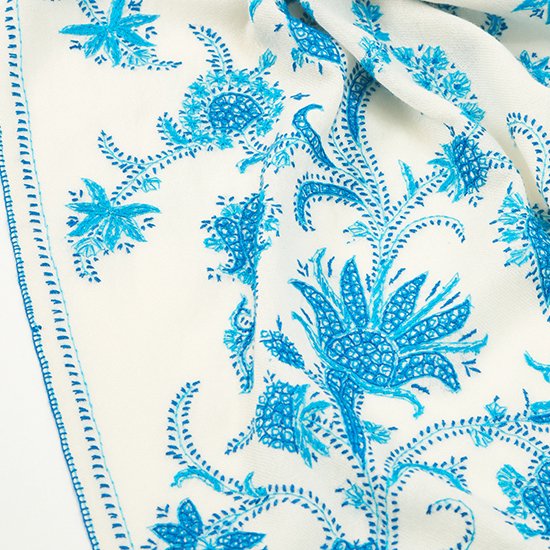 NEEDLE FLOWERS ウール ニードル手刺繍ストール (ホワイト/ターコイズ)
