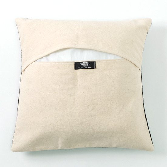 アニマル 手刺繍クッションカバー 45cm×45cm (ホワイト)