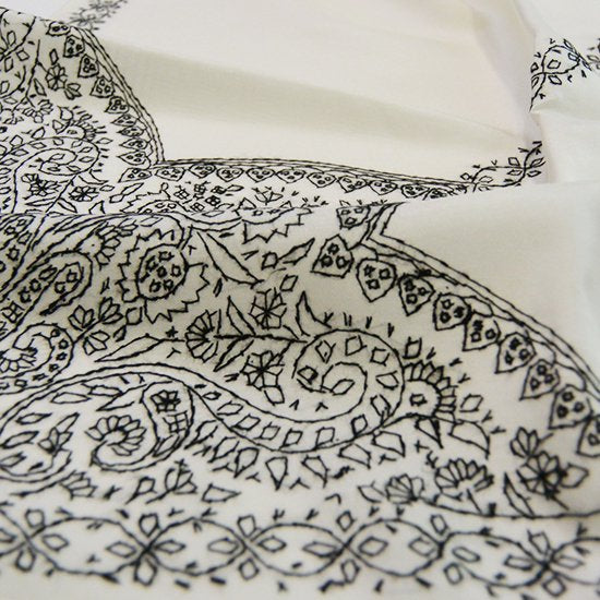 Silk Needle-Embroidered Stole (White)