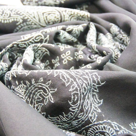 Silk Needle-Embroidered Stole (Black/Light Blue)