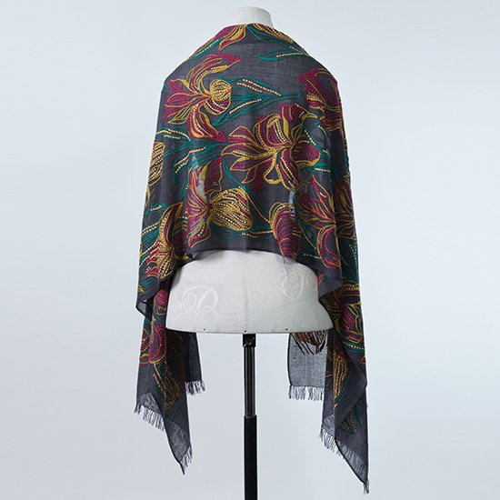 Graphic Flowers Lightweight Wool & Silk Allie Hand Embroidered Stole (Dark Grey)