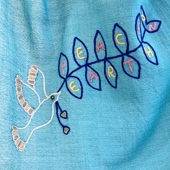 Peace On Earth ウール/シルク 手刺繍ストール(ターコイズ)