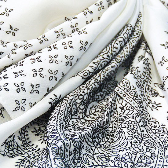 シルク ニードル手刺繍スカーフ (ホワイト)