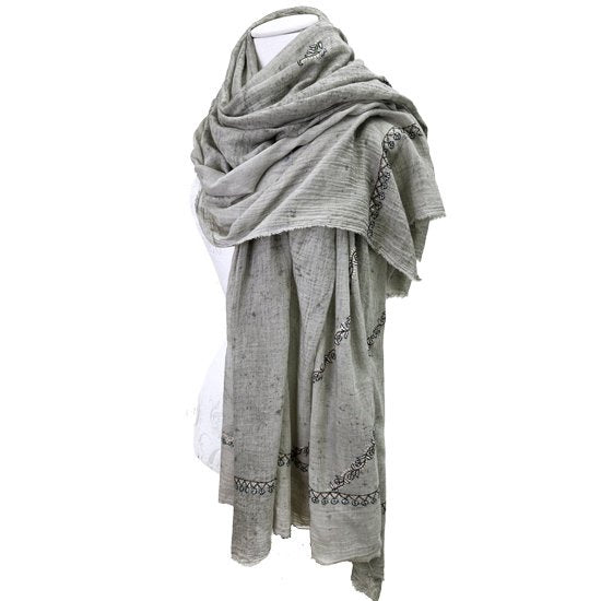 Japanese organic cotton hand-embroidered scarf (light gray)