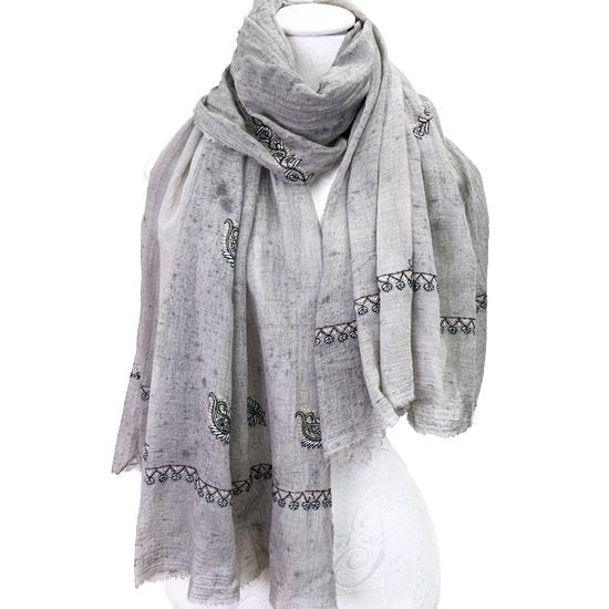 Japanese organic cotton hand-embroidered scarf (light gray)