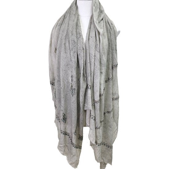 Japanese organic cotton hand-embroidered scarf (light gray)