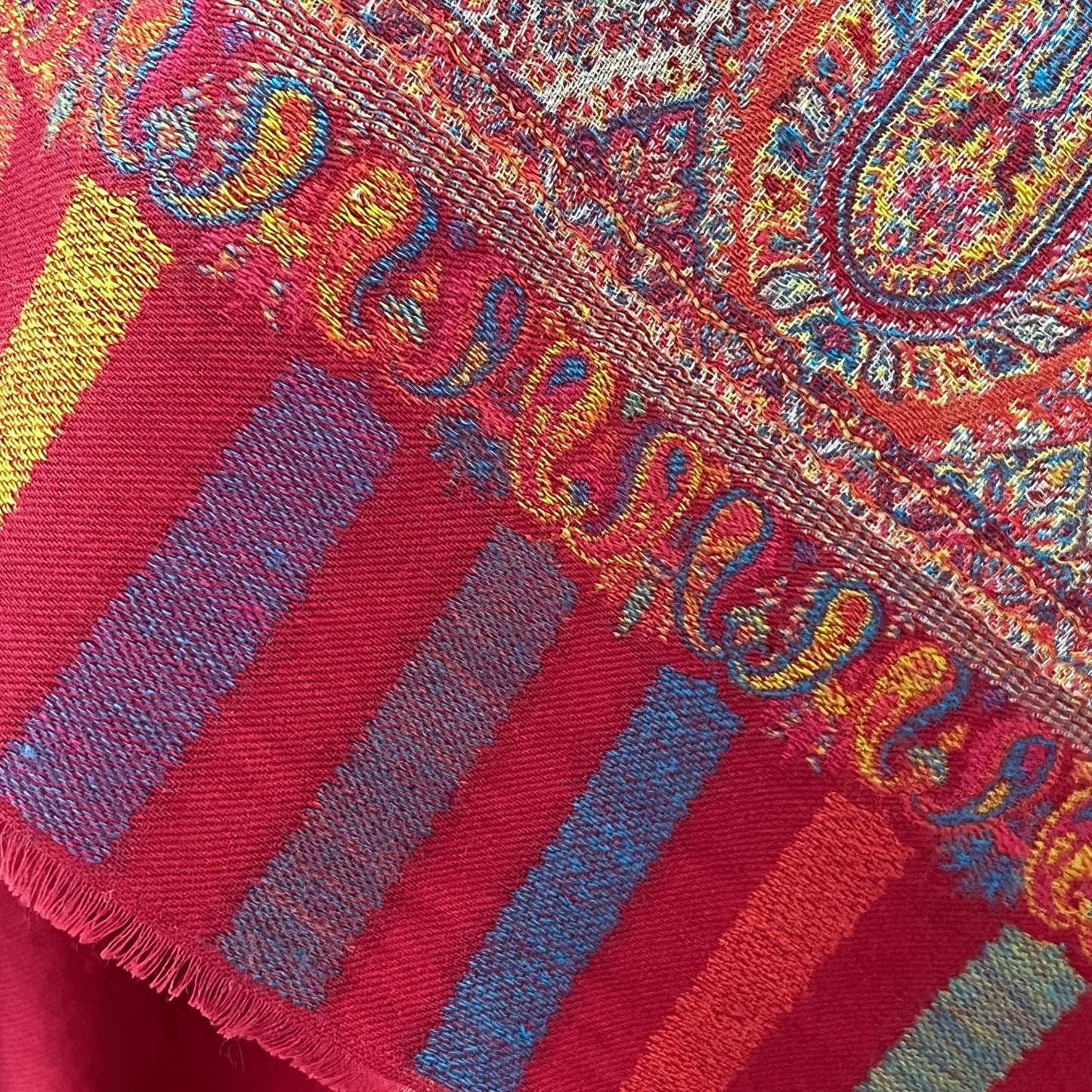 2026HappyBag 10万円 ＜ウールニードル手刺繍ストール1点+大判ウールジャガード織ストール1点+細幅マシン刺繍 ストール 1点セット＞1点限定！