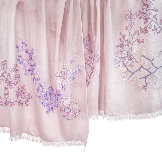 フラワーモチーフ 薄手ウール&シルク アリー手刺繍ストール (ピンクベージュ)