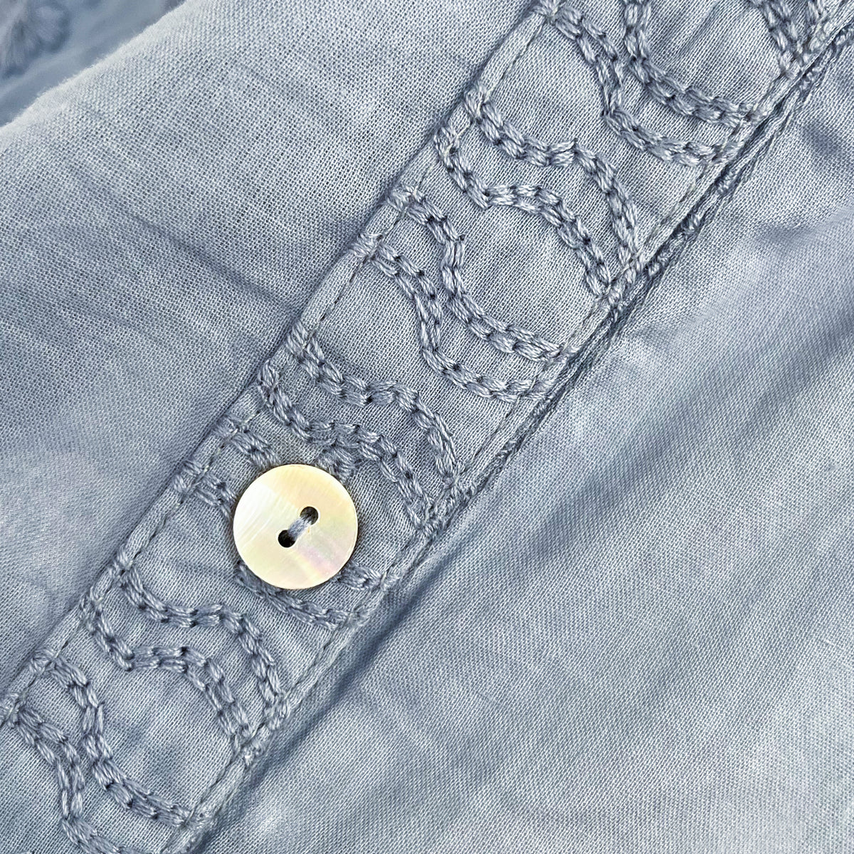 フラワー刺繍 コットン ブラウス(ナチュラル)(ブルーフォグ)(ブラック)