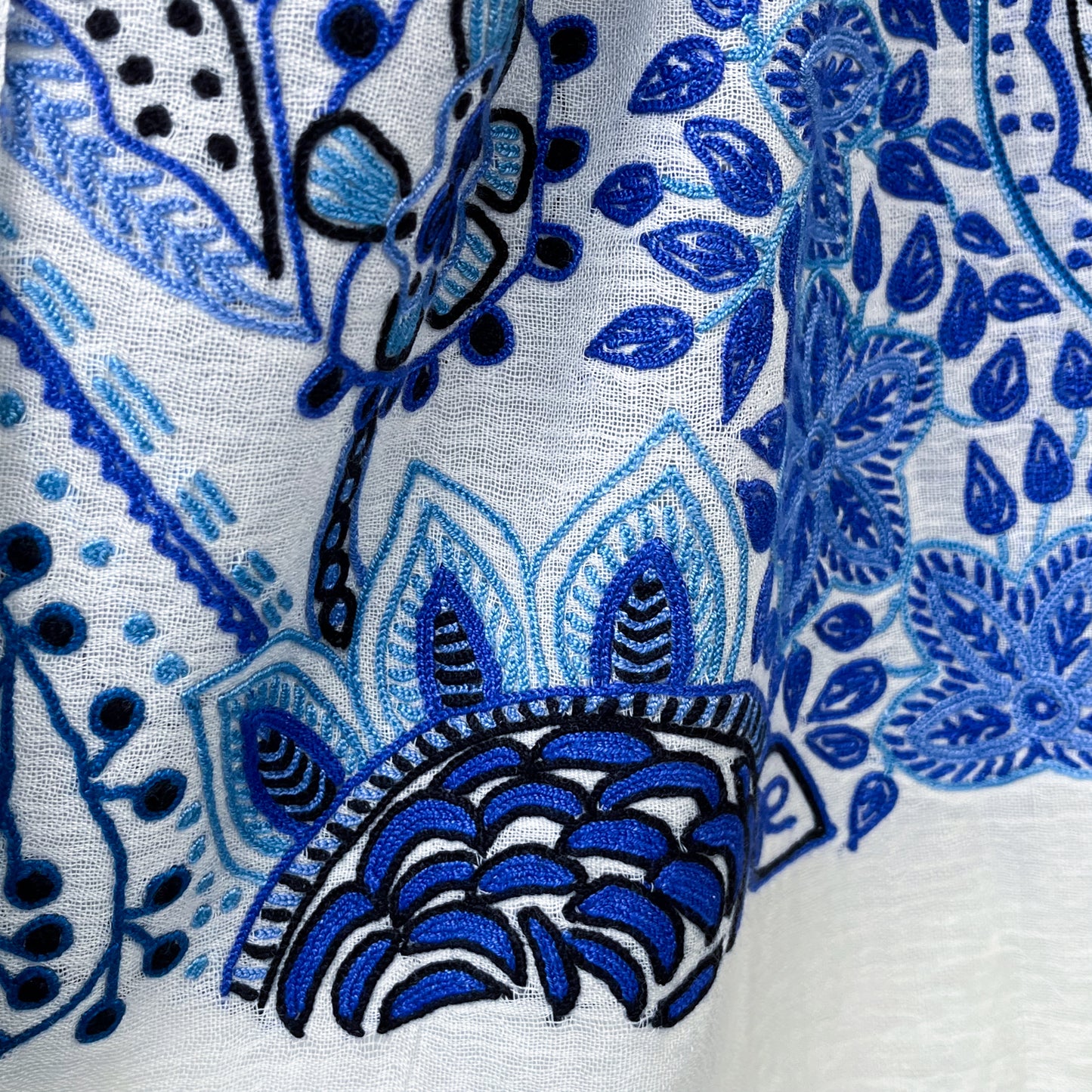 Lightweight wool and silk Allie hand-embroidered stole (navy)