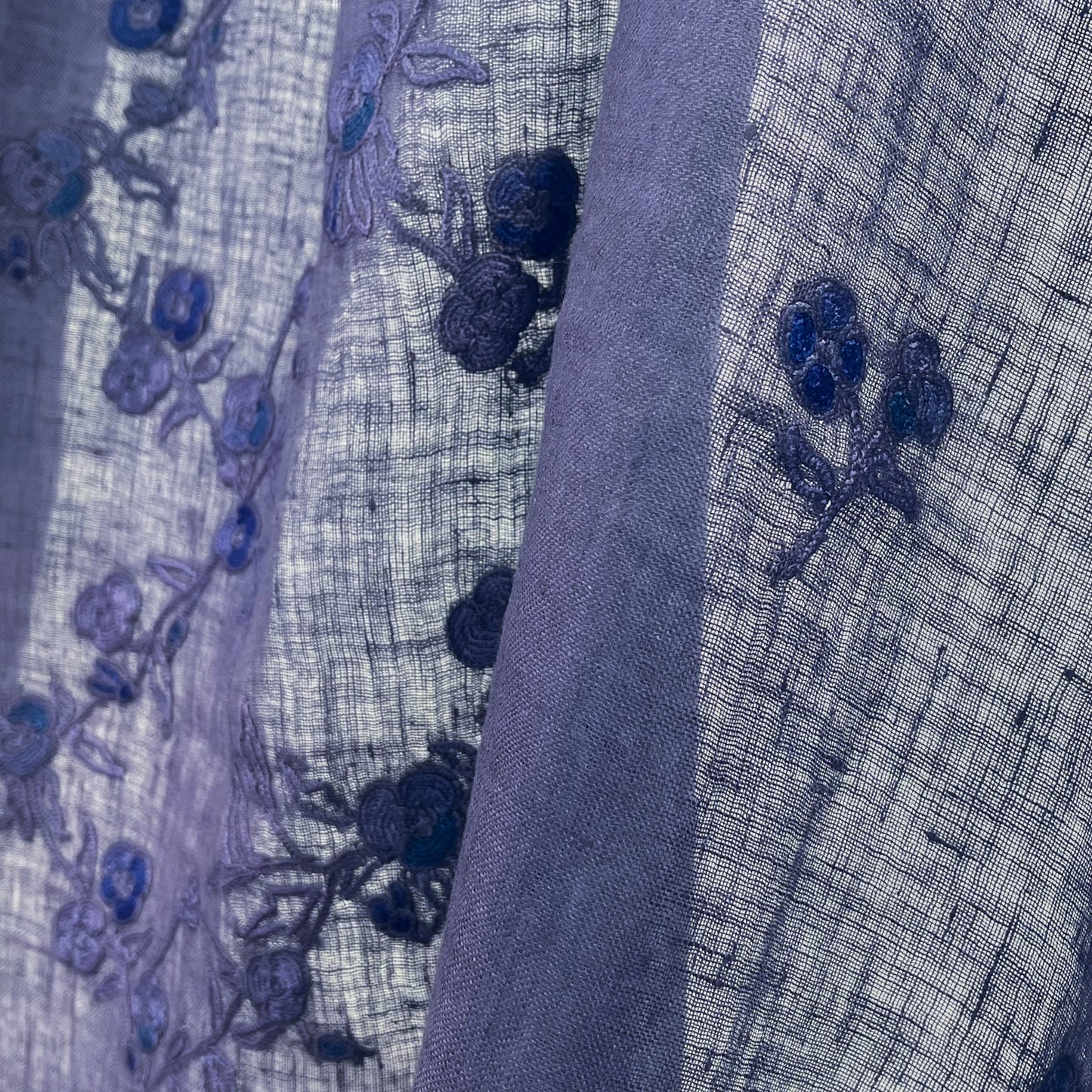 [Free Shipping] Colorful Flower Linen Hand Embroidered Stole 60cm x 195cm (Light Blue)
