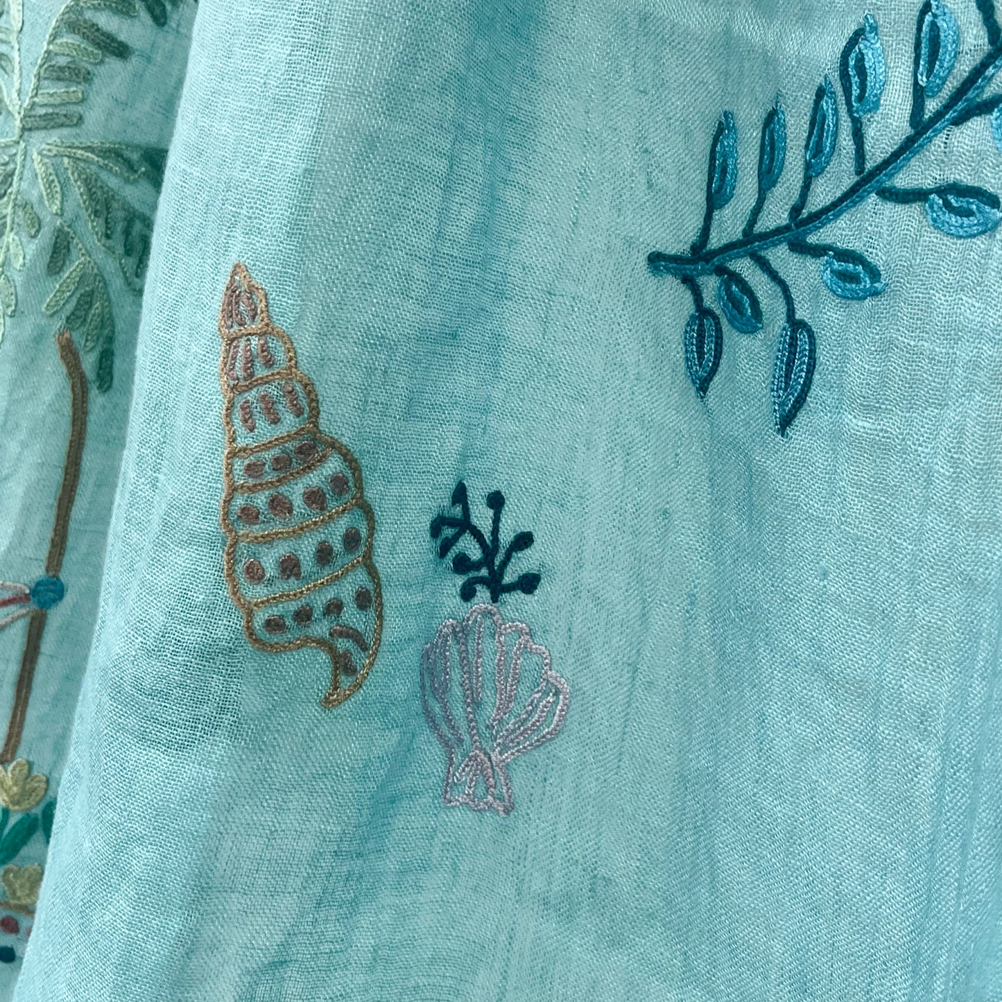 リネン アリー手刺繍ストール (ターコイズ)