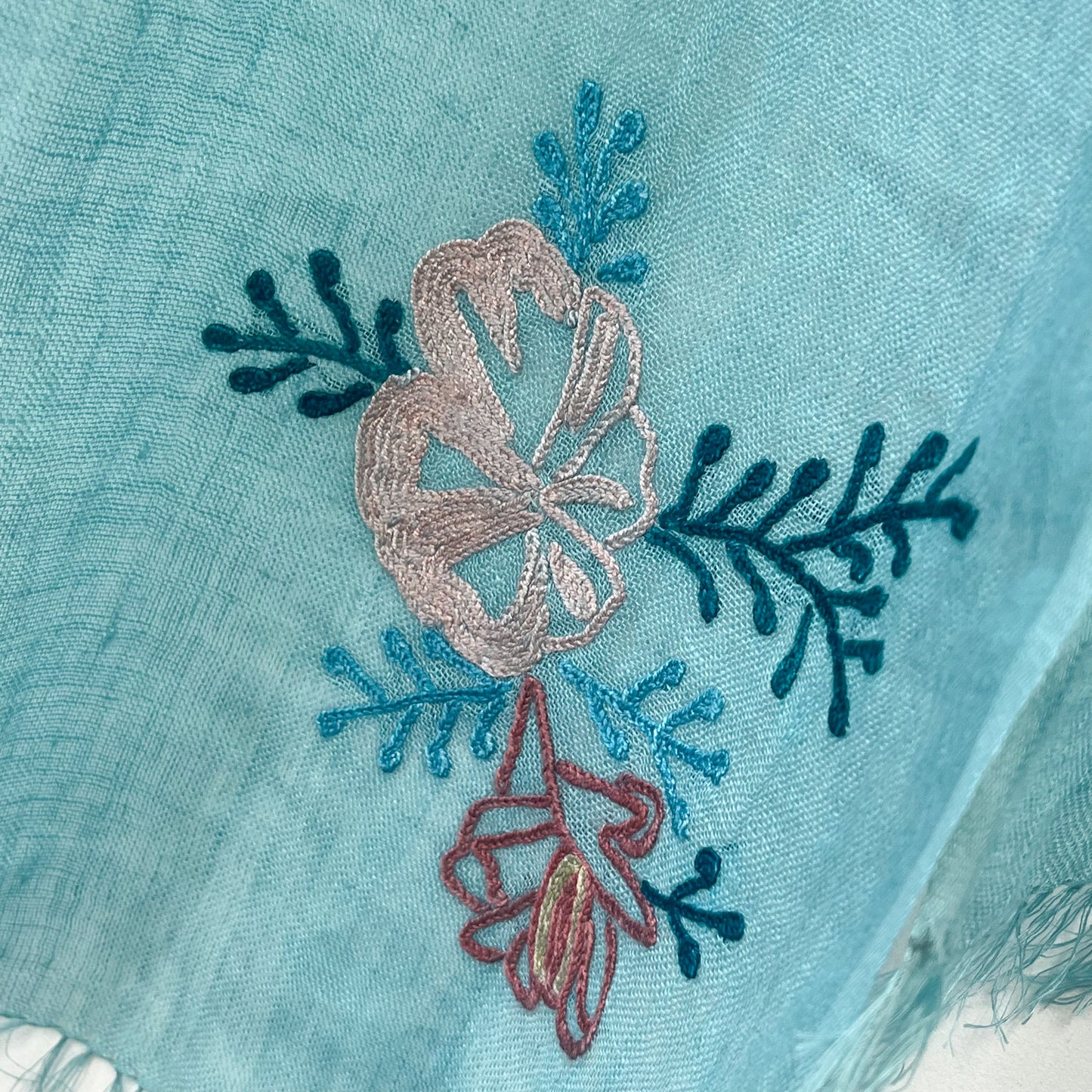 リネン アリー手刺繍ストール (ターコイズ)