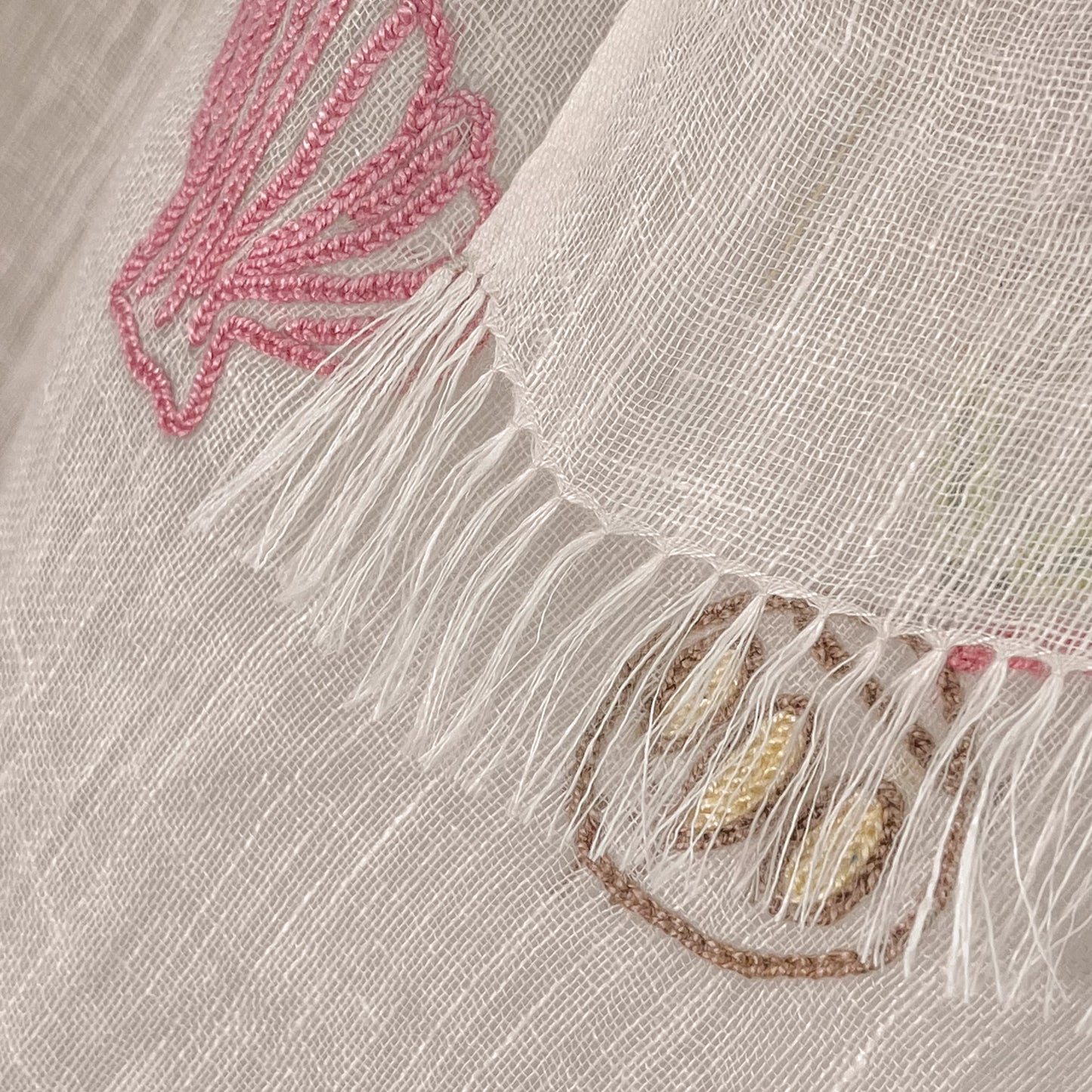 リネン アリー手刺繍ストール (ライトピンクベージュ)
