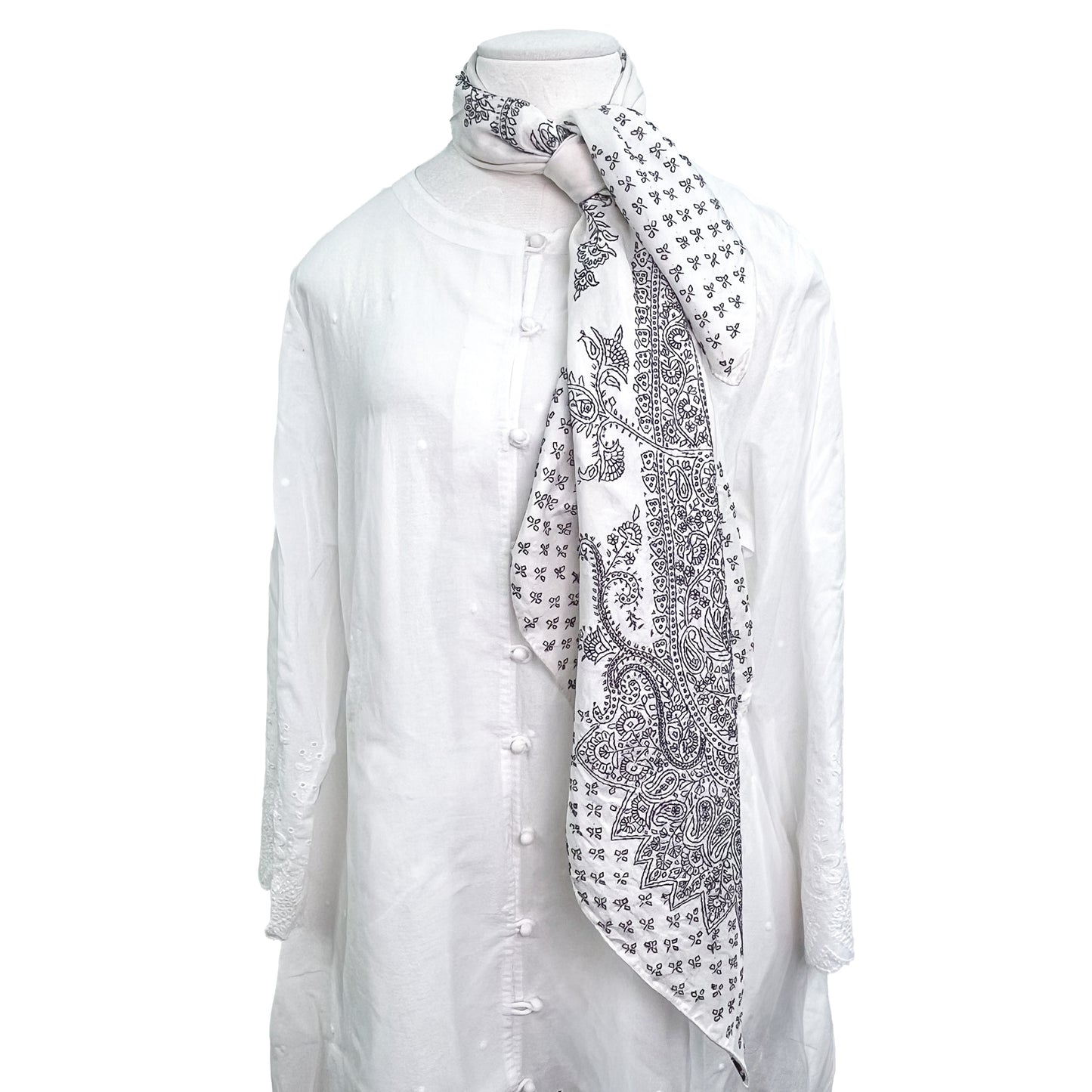 シルク ニードル手刺繍スカーフ (ホワイト)