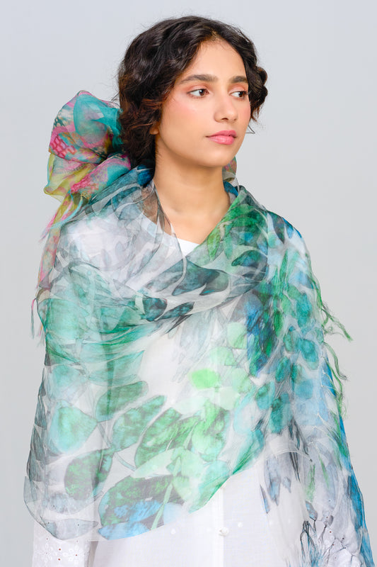 Japanese-made double silk print double silk organza print stole (white/green)