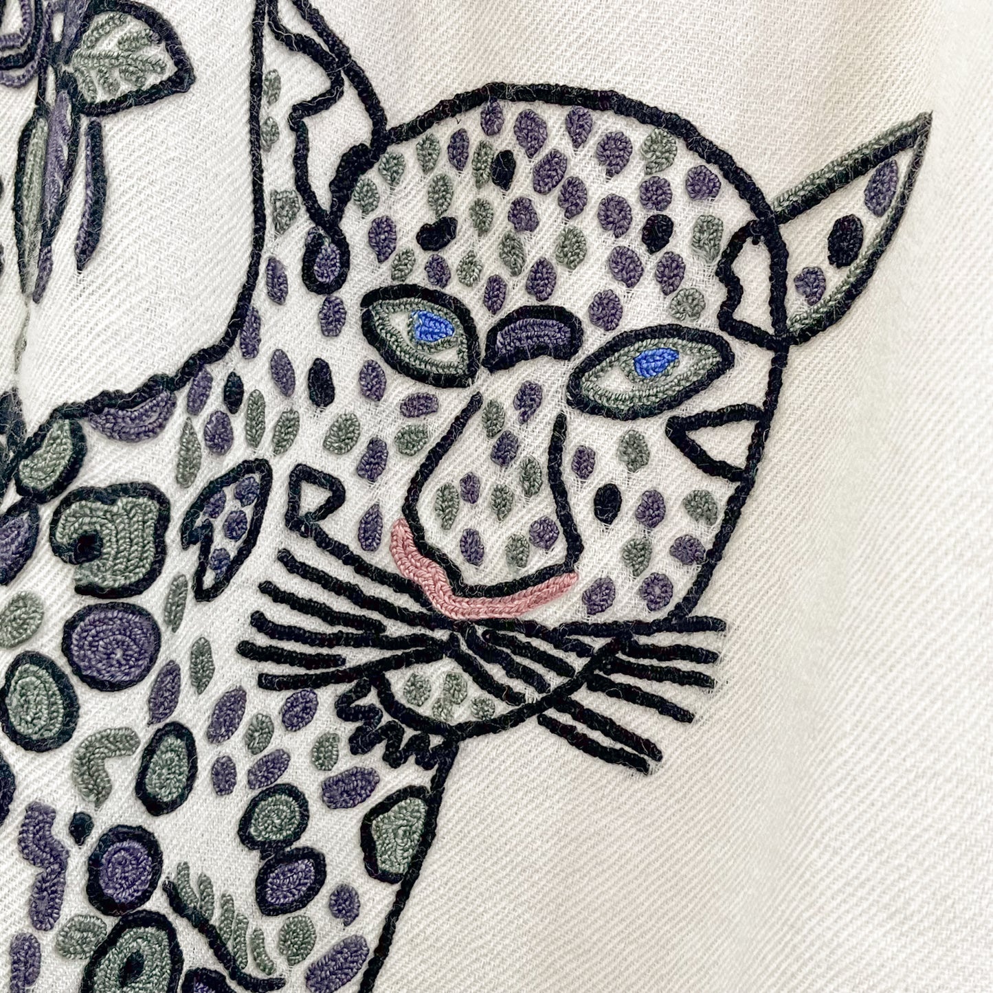 ウール アリー手刺繍ストール (ホワイト/ブラック)