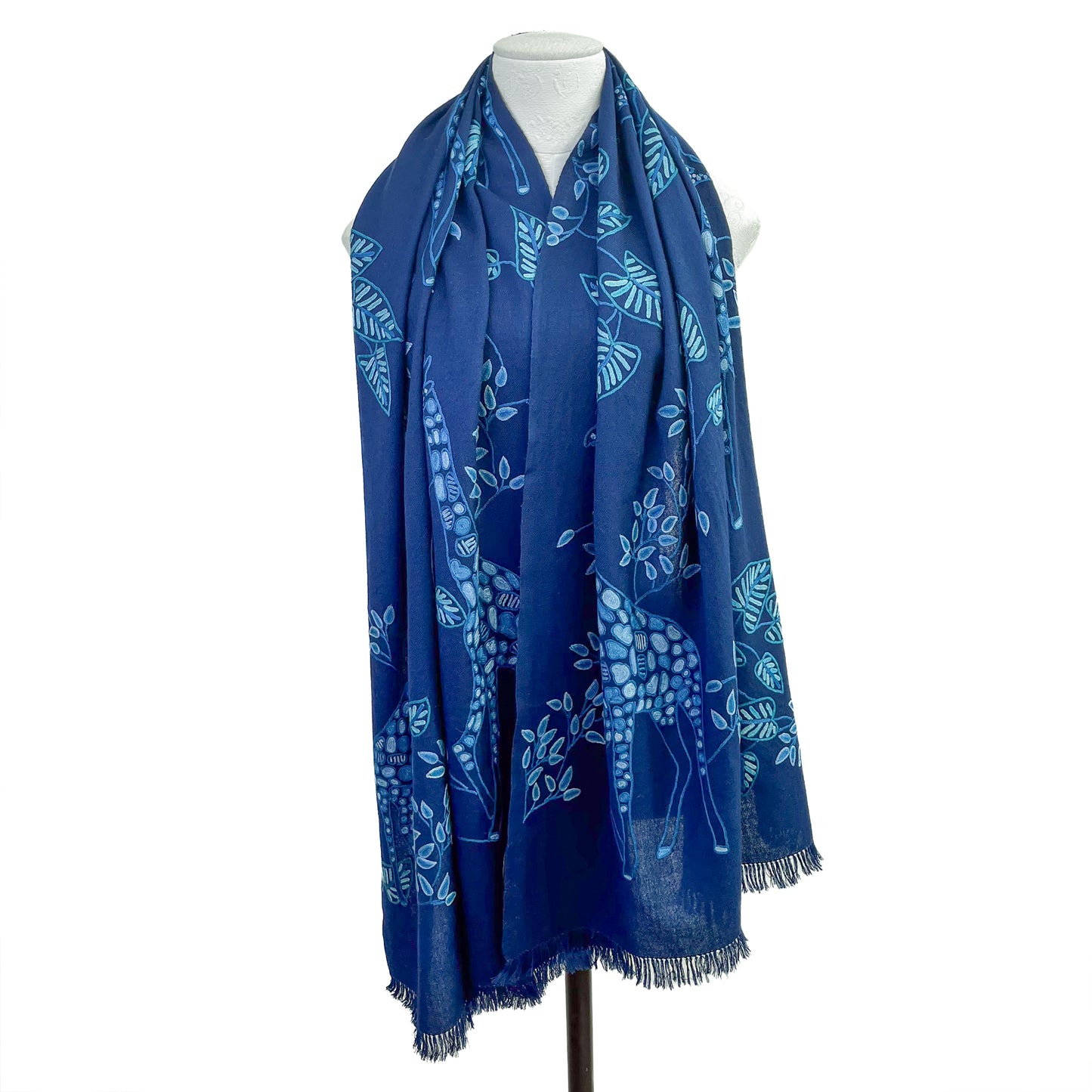 キリン柄サファリダンス ウール アリー手刺繍ストール (ネイビーブルー)