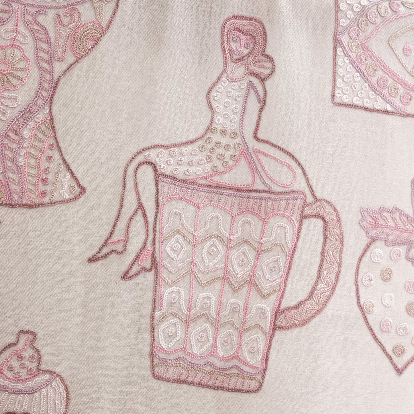 PARTY ウール アリー手刺繍ストール (ホワイト/ピンクベージュ)