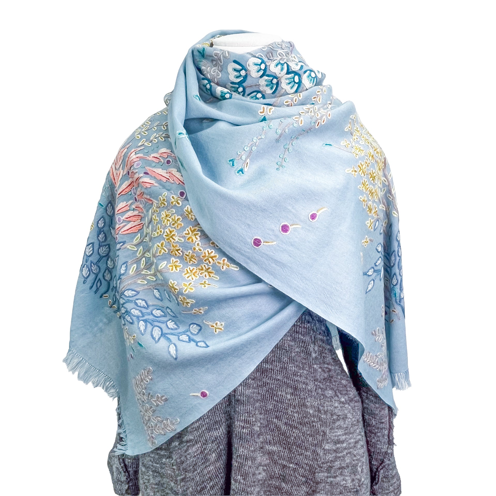 Spring Garden ウール アリー手刺繍ストール (ライトブルー) – TARA