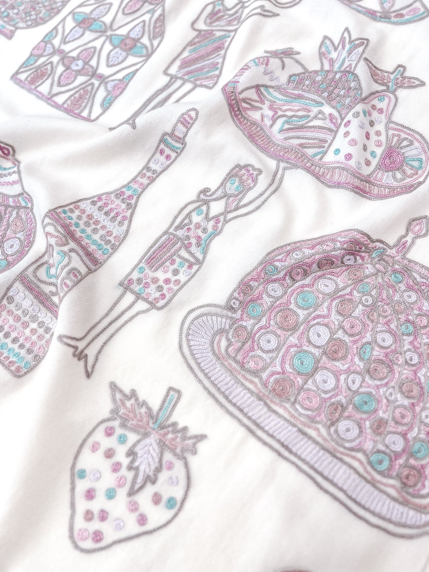 PARTY ファインウールシルク アリー手刺繍ストール (ホワイト)