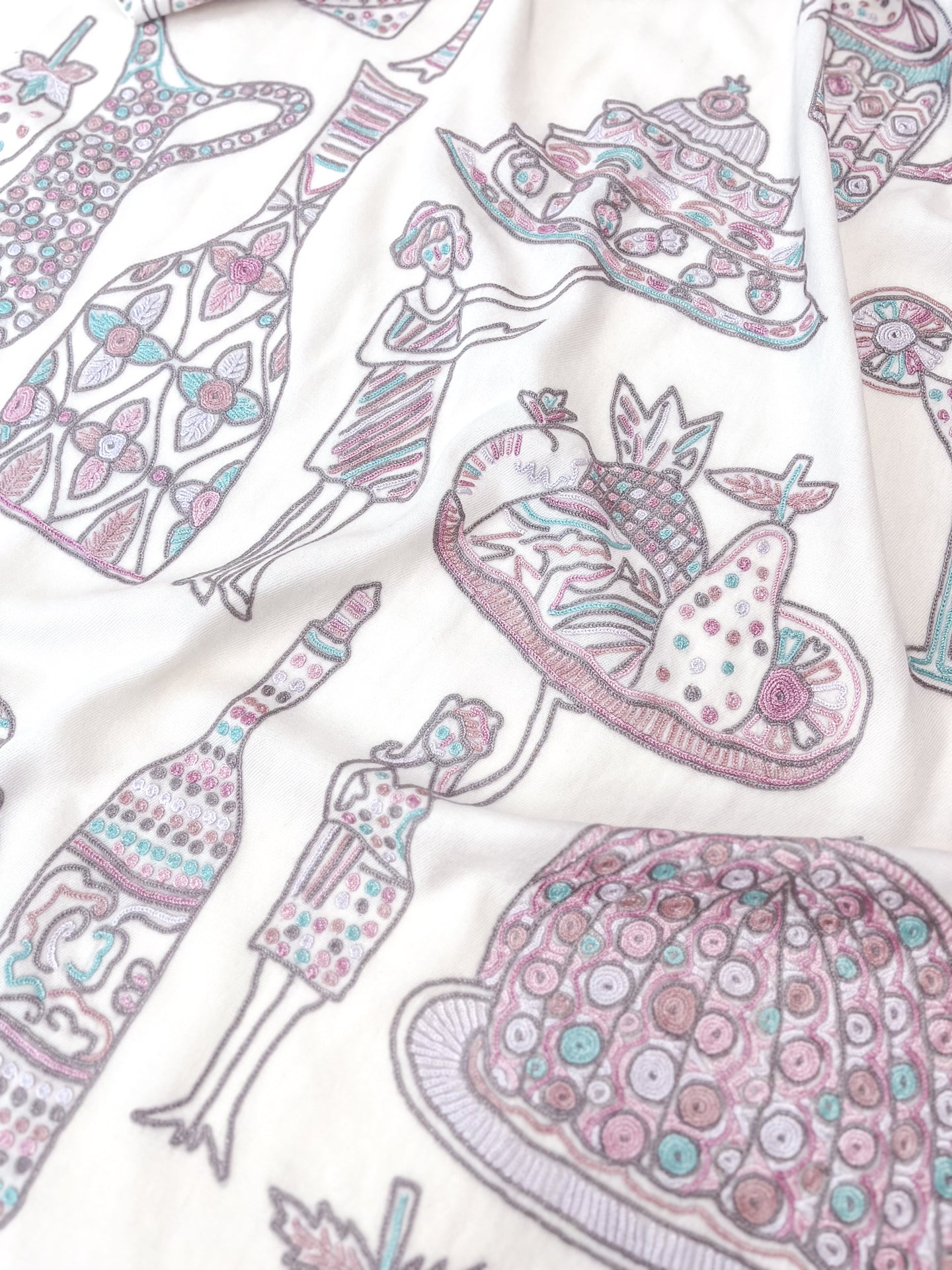 PARTY ファインウールシルク アリー手刺繍ストール (ホワイト)