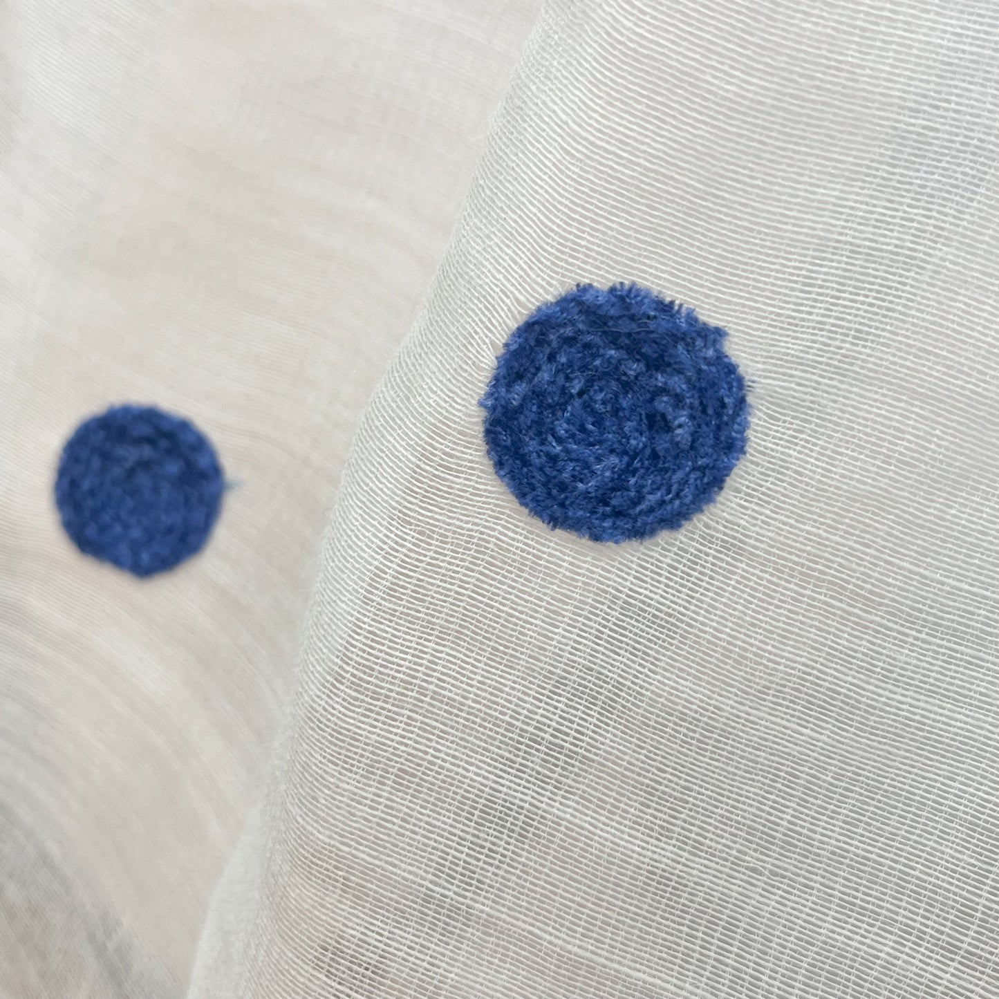 ウール&シルク素材 毛糸刺繍ストール (ホワイト)