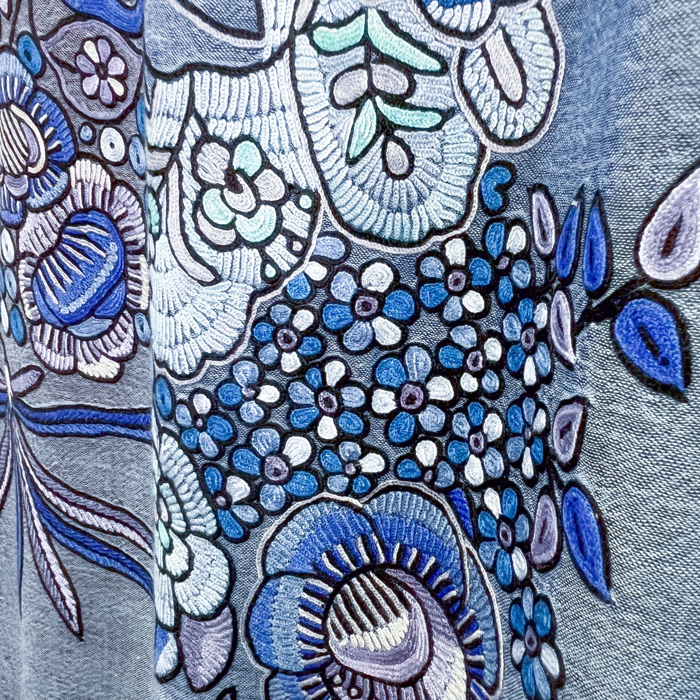 エキゾチックフラワー ウール&シルク アリー手刺繍ストール (ブルー)